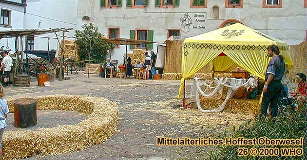 Mittelalterliches Hoffest rund um die alte Schmiede in Oberwesel am Rhein